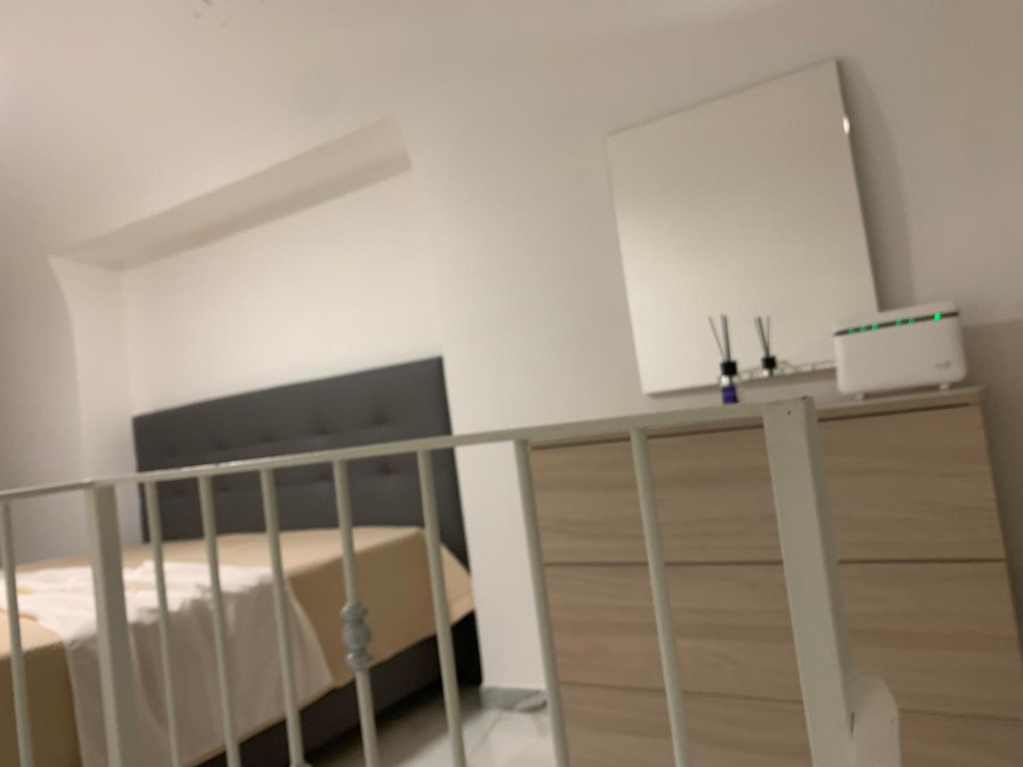 شقة Viky House Chiaja 1 نابولي المظهر الخارجي الصورة