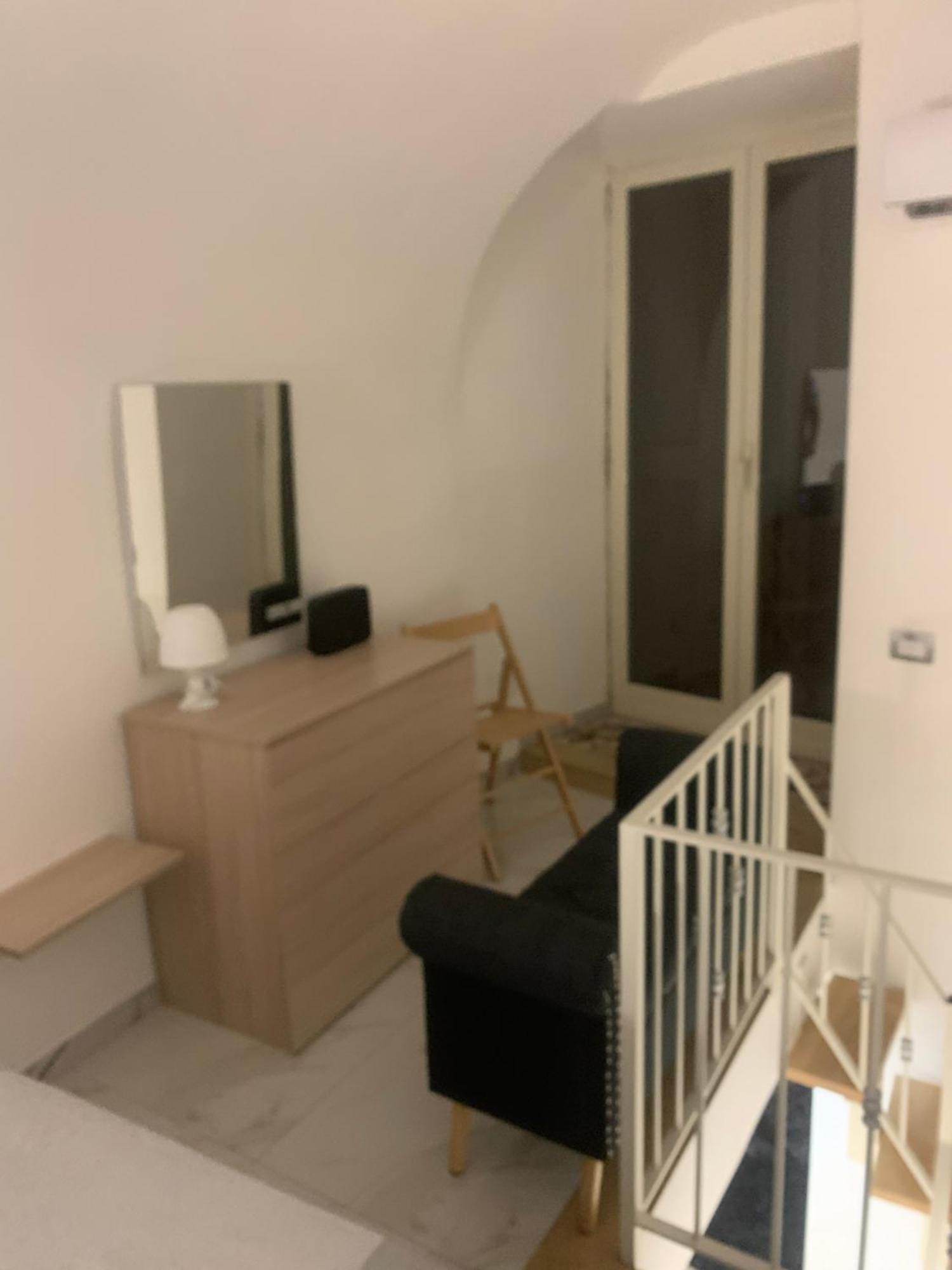 شقة Viky House Chiaja 1 نابولي المظهر الخارجي الصورة